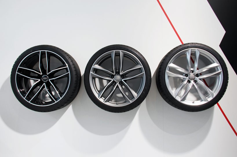 audi-rs-6-aluminium-wheels-in-a-5-twin-spoke-design-21-inch-jpg.41286