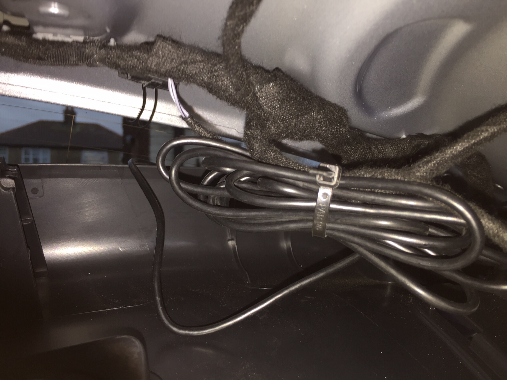 Hard wire kit in tailgate trim