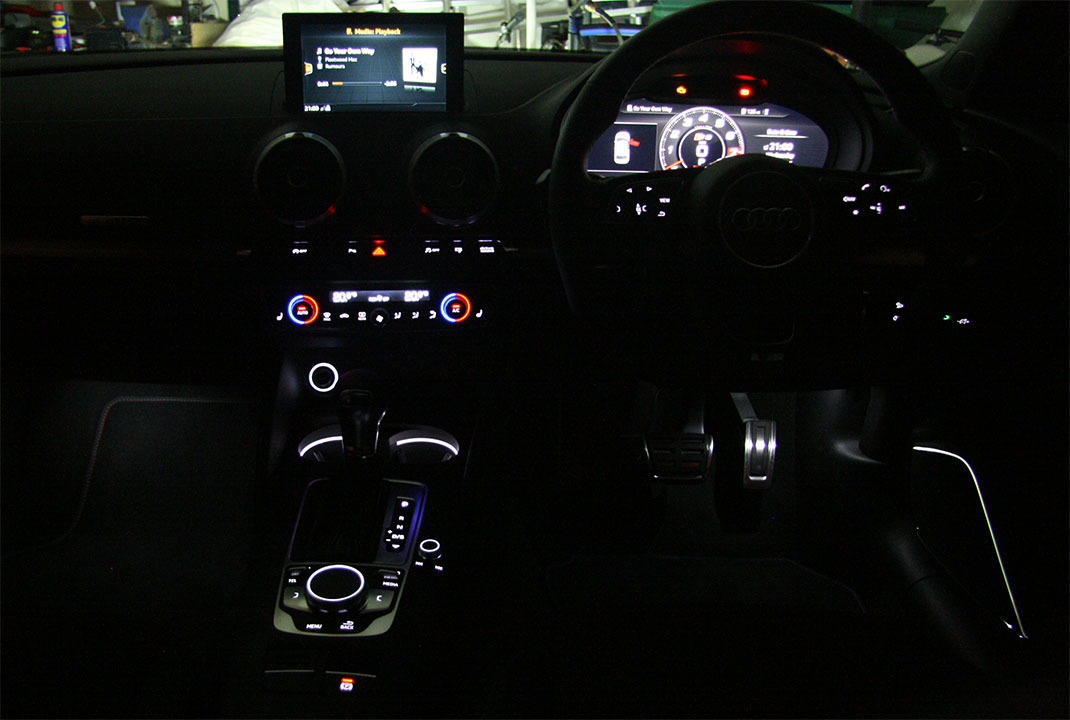 Facelift Calling Any S3 Facelift Interior Night Pics